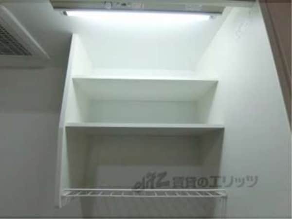 キッチン上部収納