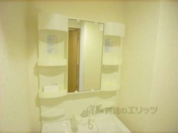 洗髪洗面化粧台