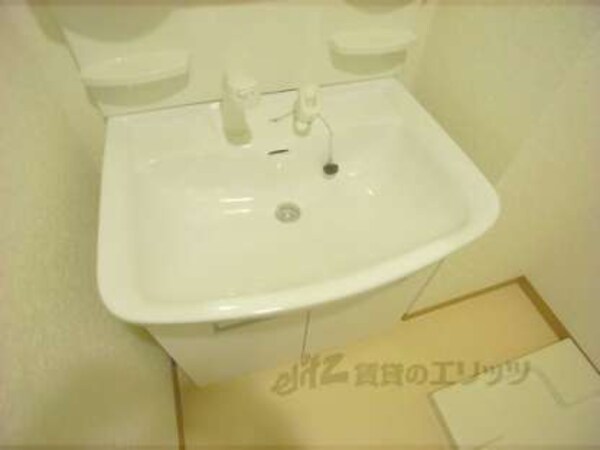 洗髪洗面化粧台