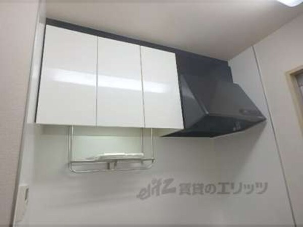 キッチン上部棚