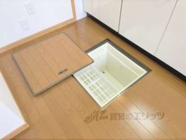 床下収納