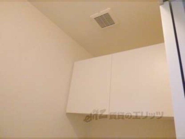 トイレ(上部収納)