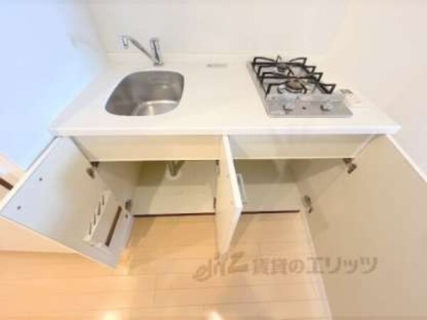 下部収納