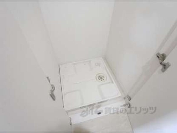 洗濯機置場(収納されてます)