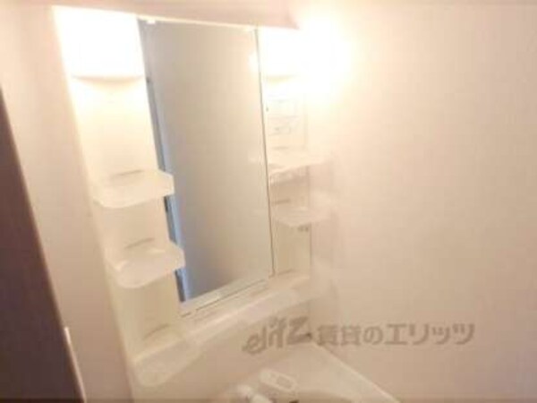 独立洗面台