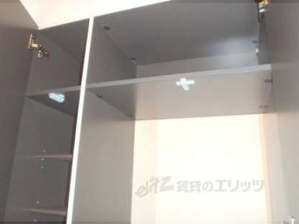 下駄箱(上段までばっちり収納できます)