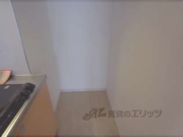 冷蔵庫置き場