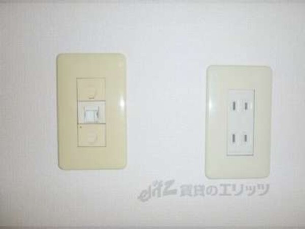 ＬＡＮケーブル差込口