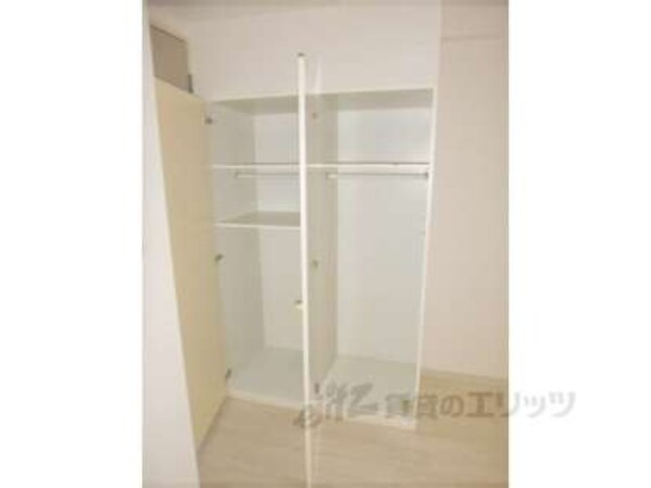 収納(収納２つあります)