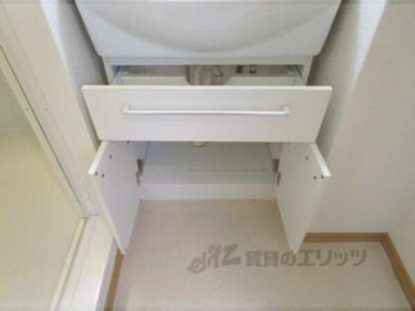 洗面所(下部収納)
