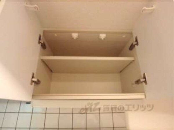 キッチン上部収納