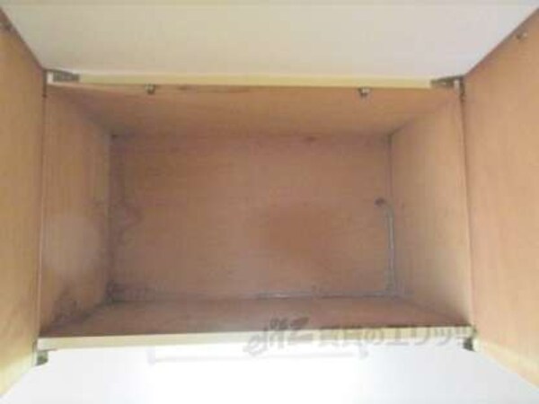 キッチン(上部収納)