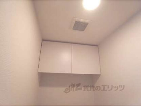 トイレ上部棚