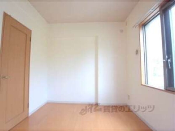 洋室(窓があり明るいお部屋です。)