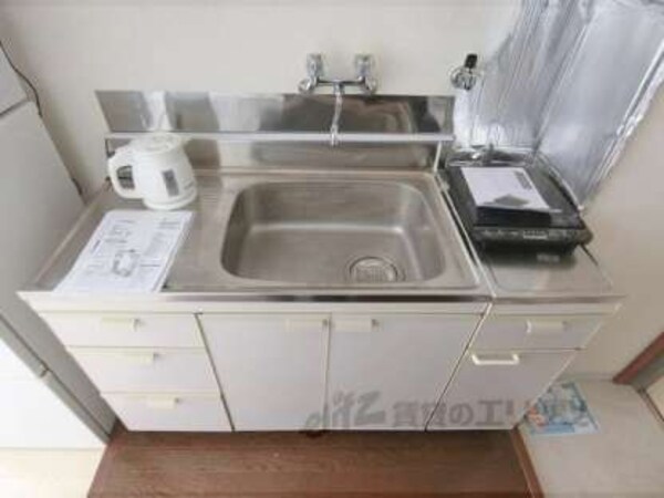 キッチン(広々としたキッチンです)