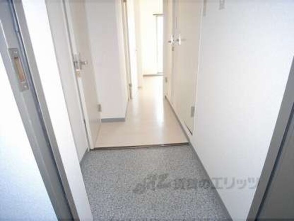 玄関(広い玄関)