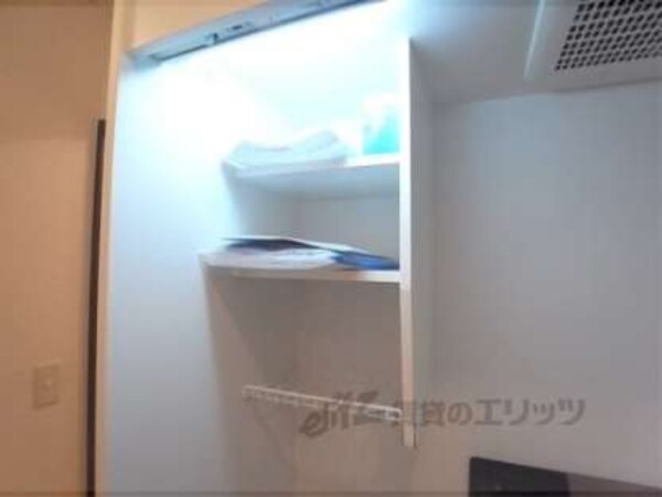 キッチン上部棚