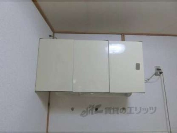 キッチン上部収納