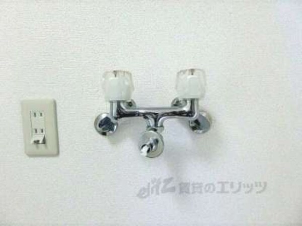 洗濯機置場の蛇口