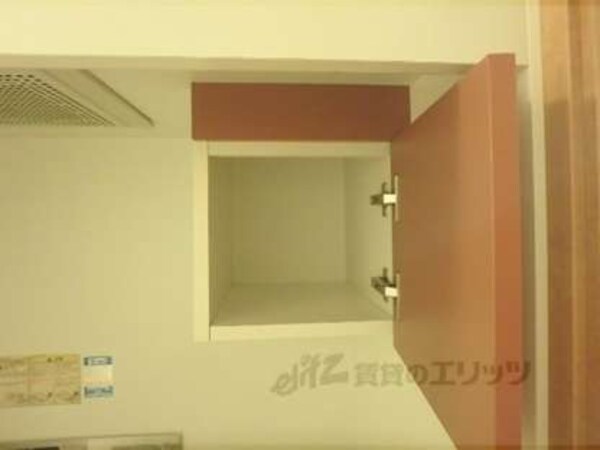 キッチン(上部収納)