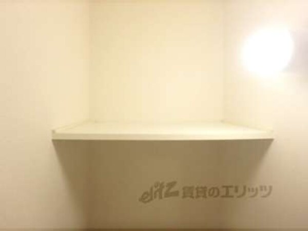 トイレ(上部物置)