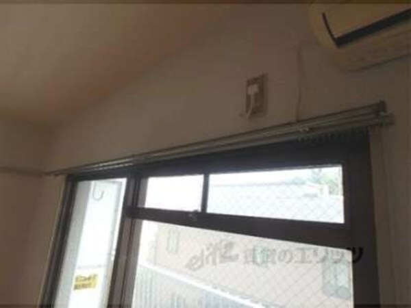 カーテンレール