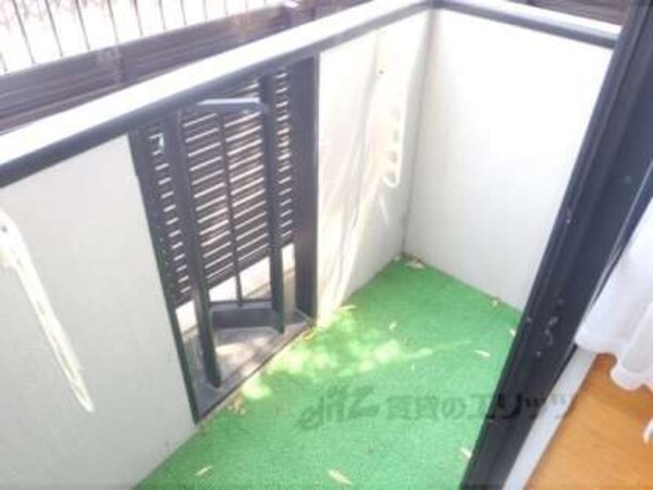 ベランダ(室外機が無いため広々使えます。)