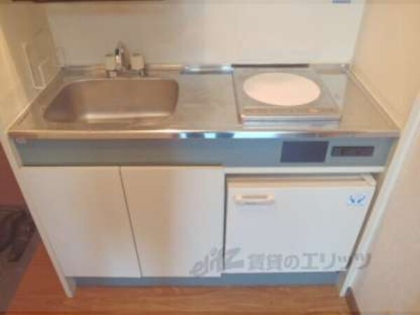 キッチン(冷蔵庫付です♪)