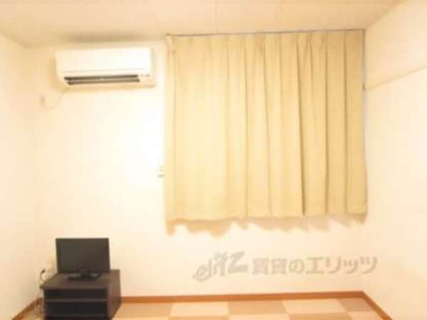 洋室(家具付きのお部屋です)