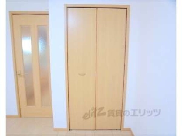 収納(閉じた状態です。)