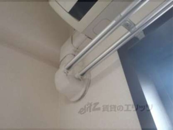 カーテンレール