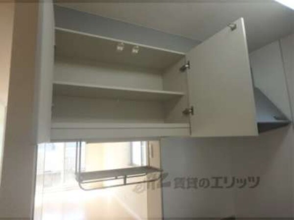キッチン上部収納