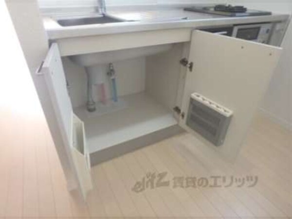キッチン下部収納