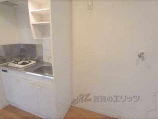 冷蔵庫置場(ｷｯﾁﾝ横に設置できます)