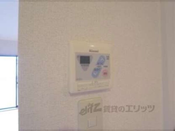 給湯器リモコン(給湯パネルで調節ばっちり)