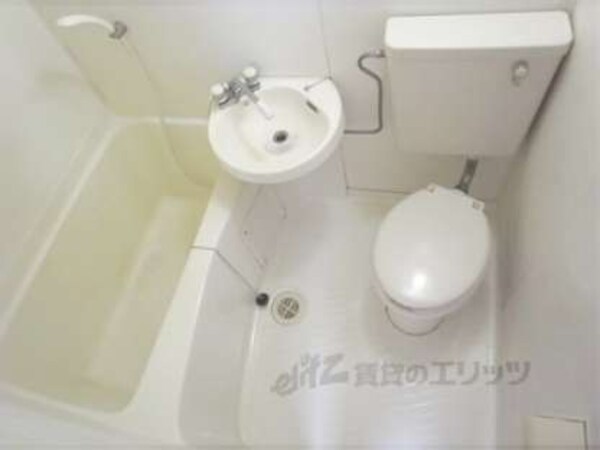 ユニットバス(ユニットバスになっています。)