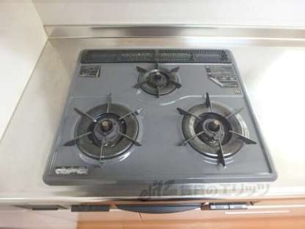 三口コンロ