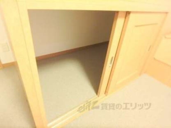 ベッド収納