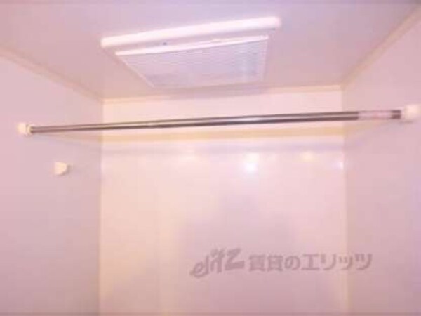浴室物干し