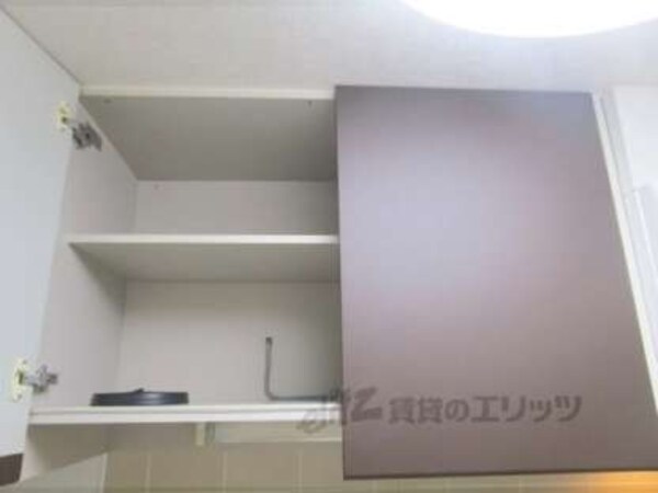 キッチン(上部収納)