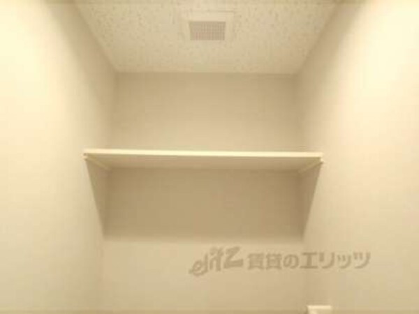 トイレ棚