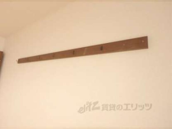 多目的フック(ハンガー等も掛けられます)