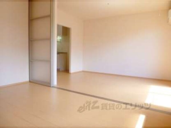 洋室(つなげて使えます)