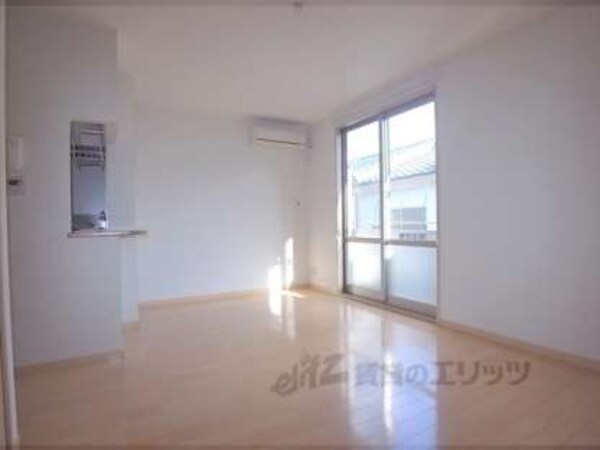 洋室(広くてキレイなお部屋です。)