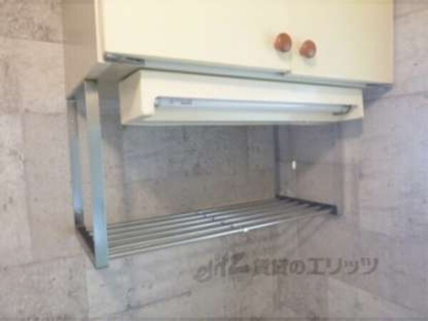 キッチン上部棚