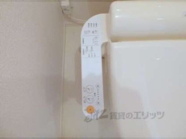 ウォシュレット(付いてます)