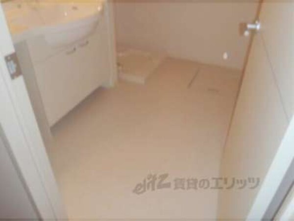 脱衣スペース(広ーい脱衣スペースあります！)