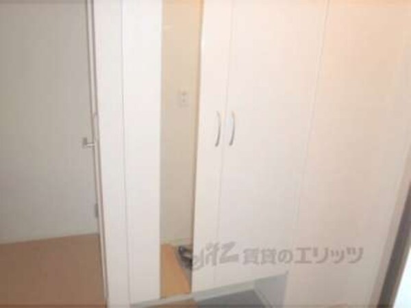 下駄箱(姿見付きです♪)