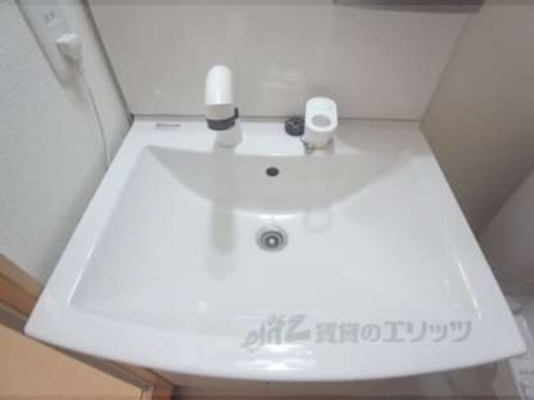 独立洗面台