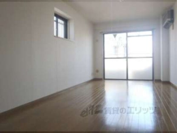 洋室(お部屋広々です。)